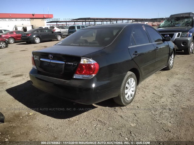4T1BE32K45U049482 - 2005 TOYOTA CAMRY LE/XLE/SE BLACK photo 4