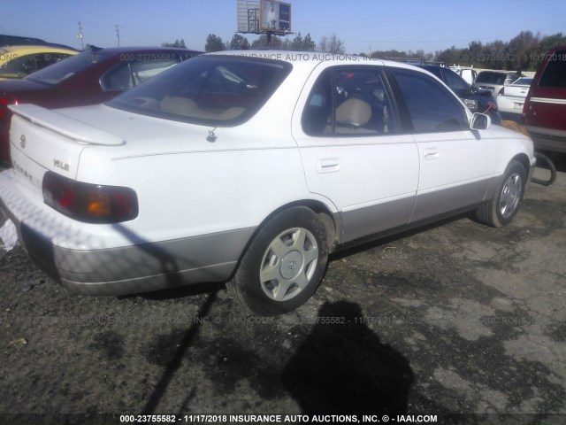 4T1BF12K7TU861633 - 1996 TOYOTA CAMRY LE/XLE/SE WHITE photo 4