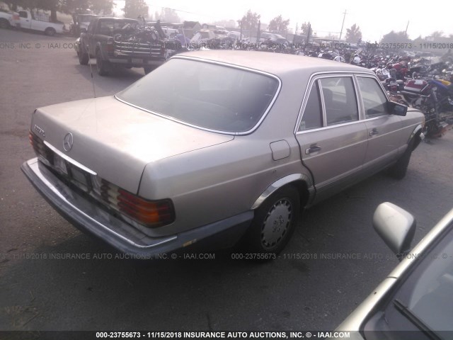 WDBCB25D9GA275335 - 1986 MERCEDES-BENZ 300 SDL GOLD photo 4