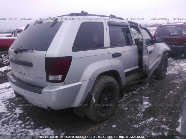 1J4GR48K15C627694 - 2005 JEEP GRAND CHEROKEE LAREDO/COLUMBIA/FREEDOM 银色 照片 4