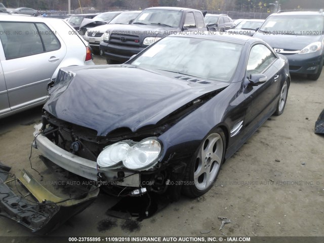 WDBSK75F05F092769 - 2005 MERCEDES-BENZ SL BLUE photo 2