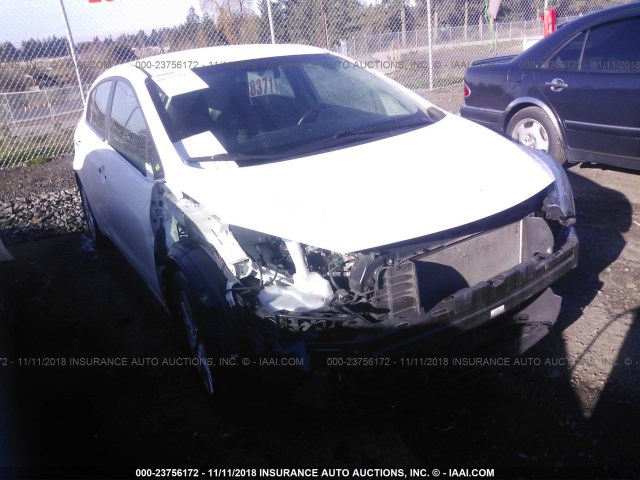 KNAFX5A80F5302131 - 2015 KIA FORTE EX WHITE photo 1