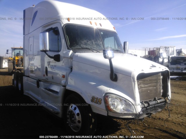 3AKJGLD56FSGP4572 - 2015 FREIGHTLINER CASCADIA 125  WHITE photo 1