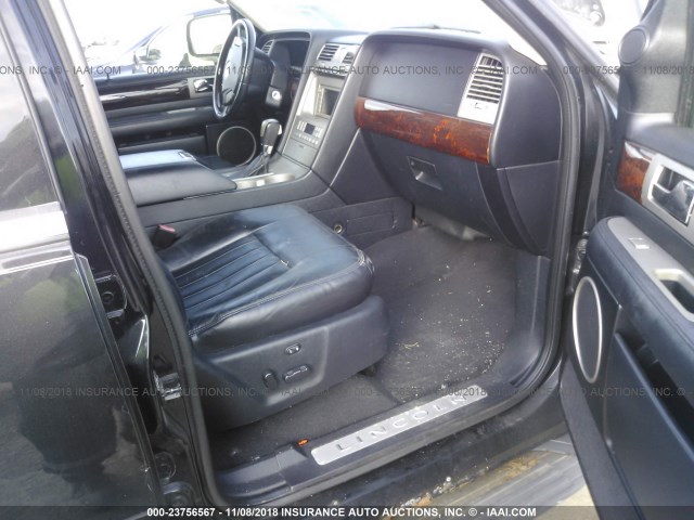 5LMFU28R63LJ46072 - 2003 LINCOLN NAVIGATOR Czarny zdjęcie 5