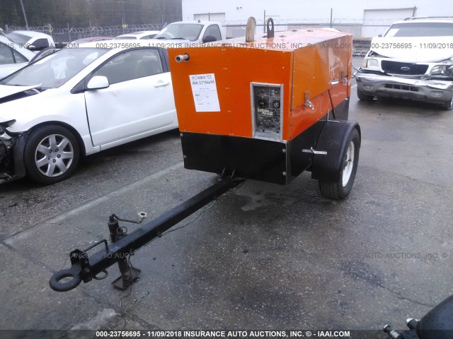 D185P3JD - 2010 SULLIVAN-PALATEK AIR COMPRESSOR  ORANGE photo 2