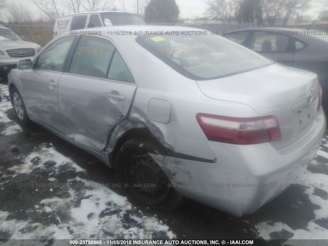 4T1BE46K59U405752 - 2009 TOYOTA CAMRY SE/LE/XLE SILVER photo 3