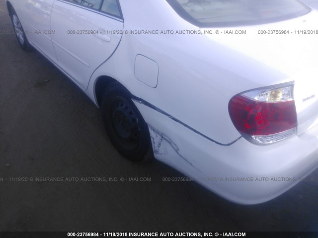 4T1BE32K16U723511 - 2006 TOYOTA CAMRY LE/XLE/SE WHITE photo 6