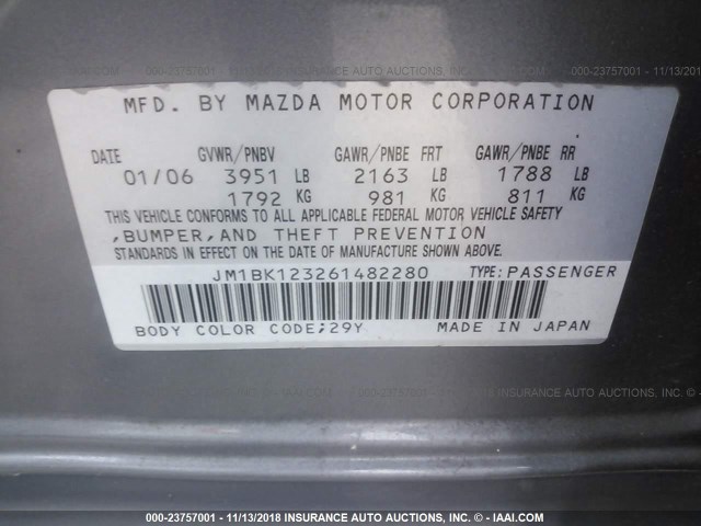 JM1BK123261482280 - 2006 MAZDA 3 S GRAY photo 9