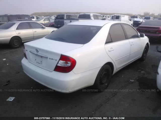 4T1BE32K23U156382 - 2003 TOYOTA CAMRY LE/XLE/SE WHITE photo 4