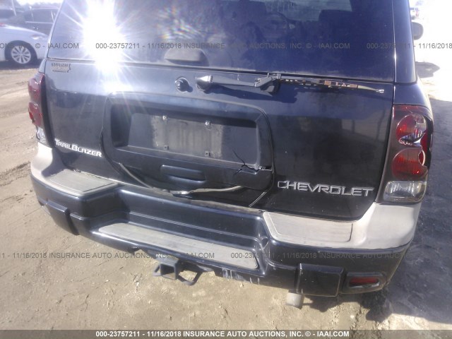 1GNDS13S142159979 - 2004 CHEVROLET TRAILBLAZER LS/LT BLACK photo 6