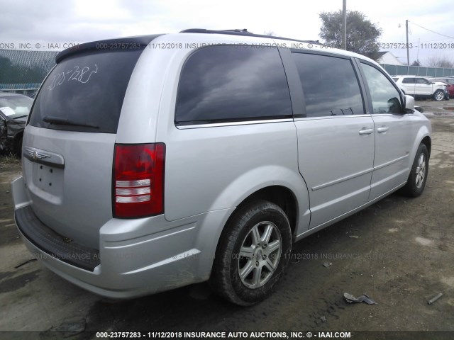 2A8HR54P58R719428 - 2008 CHRYSLER TOWN & COUNTRY TOURING SILVER photo 4