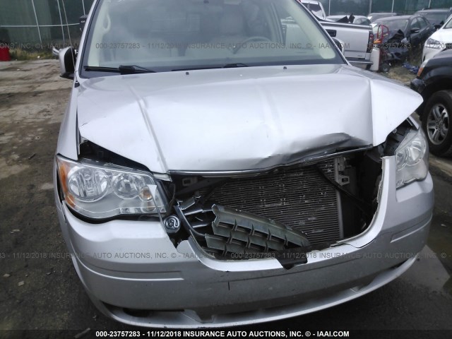 2A8HR54P58R719428 - 2008 CHRYSLER TOWN & COUNTRY TOURING SILVER photo 6