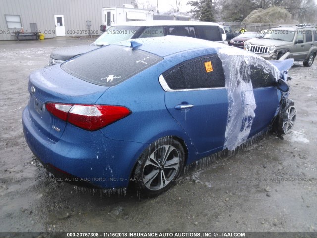 KNAFZ4A87E5088371 - 2014 KIA FORTE EX BLUE photo 4