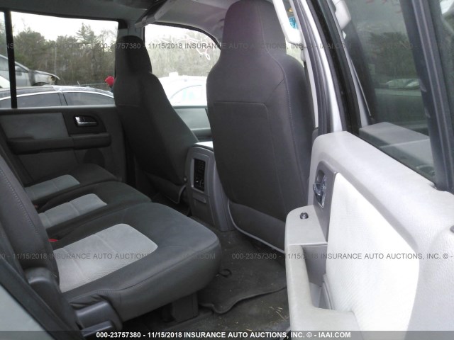 1FMPU16576LA52384 - 2006 FORD EXPEDITION XLT SILVER photo 5