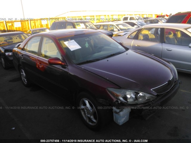 4T1BE32K63U170818 - 2003 TOYOTA CAMRY LE/XLE/SE RED photo 1