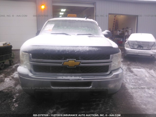 1GC2CVCG0CZ329139 - 2012 CHEVROLET SILVERADO C2500 HEAVY DUTY WHITE photo 6