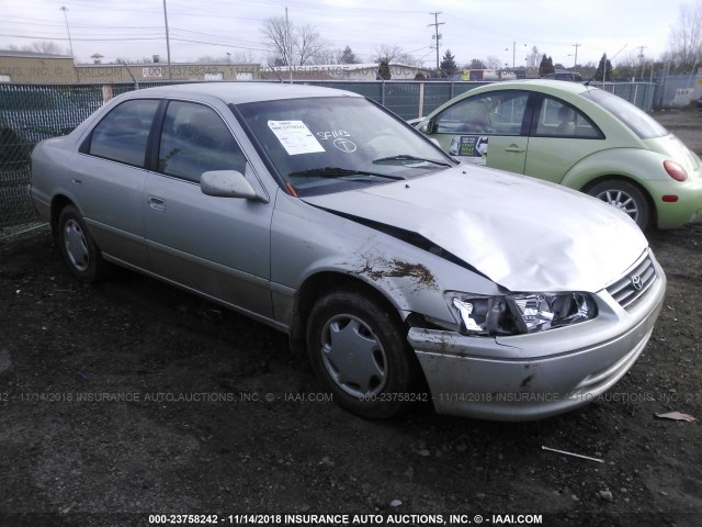 4T1BG22KXYU007844 - 2000 TOYOTA CAMRY CE/LE/XLE GRAY photo 1