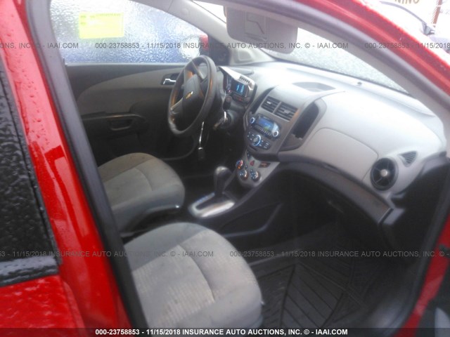 1G1JA5SH1C4115746 - 2012 CHEVROLET SONIC LS RED photo 5