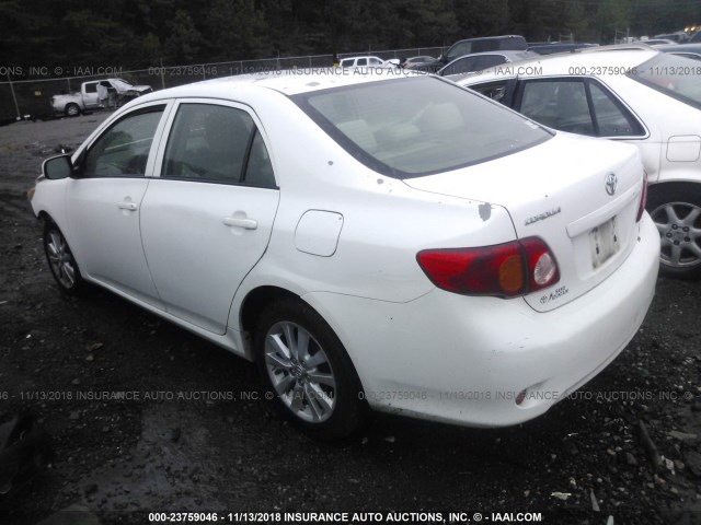 JTDBL40E29J038274 - 2009 TOYOTA COROLLA LE/XLE WHITE photo 3