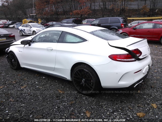 WDDWJ8GB1HF547788 - 2017 MERCEDES-BENZ C 63 AMG WHITE photo 3