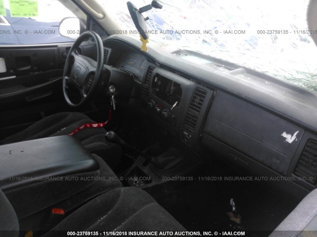 1B7FL26X31S151096 - 2001 DODGE DAKOTA BLACK photo 5