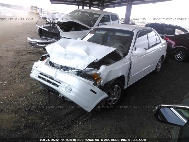 KMHCG45C35U661780 - 2005 HYUNDAI ACCENT GL WHITE photo 2