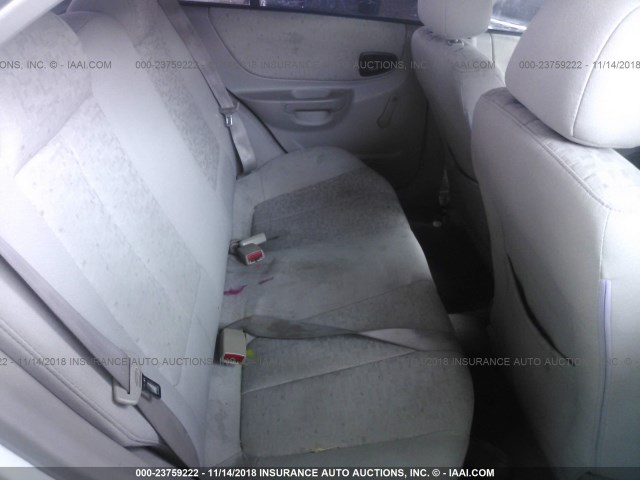 KMHCG45C35U661780 - 2005 HYUNDAI ACCENT GL WHITE photo 8