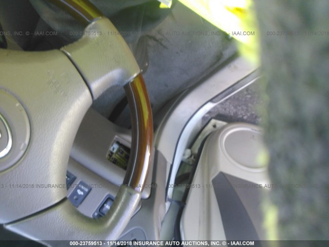 JTJHF10U530312830 - 2003 LEXUS RX 300 WHITE photo 8