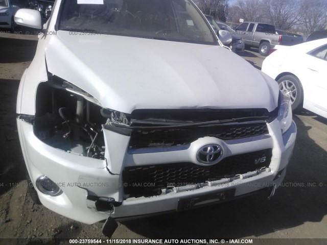 2T3DK4DV0AW015054 - 2010 TOYOTA RAV4 LIMITED WHITE photo 6