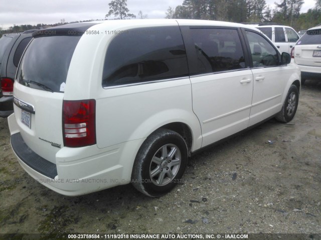 2A4RR2D14AR442020 - 2010 CHRYSLER TOWN & COUNTRY LX WHITE photo 4