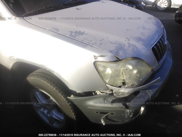 JTJGF10U830150963 - 2003 LEXUS RX 300 SILVER photo 6