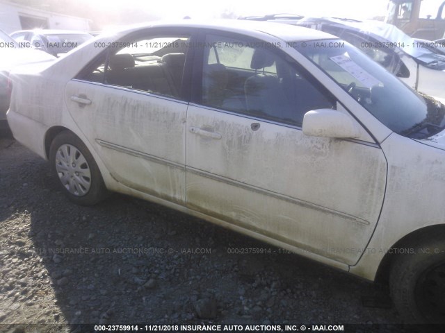 4T1BE32KX3U177125 - 2003 TOYOTA CAMRY LE/XLE/SE WHITE photo 6