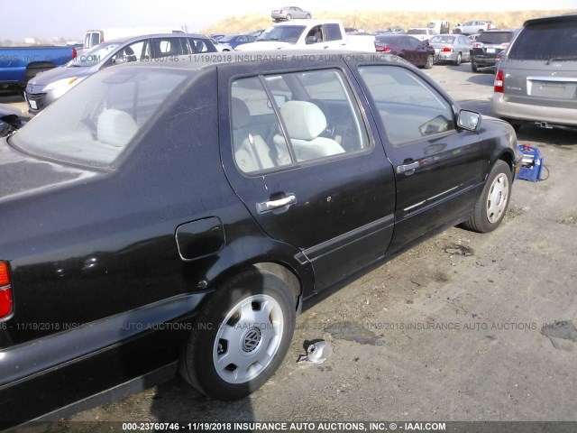 3VWRB81H5WM224789 - 1998 VOLKSWAGEN JETTA GL BLACK photo 6