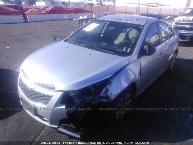 1G1PA5SG2E7258112 - 2014 CHEVROLET CRUZE LS SILVER photo 2