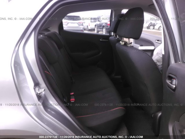 JM1DE1HY2B0112336 - 2011 MAZDA MAZDA2 SILVER photo 8