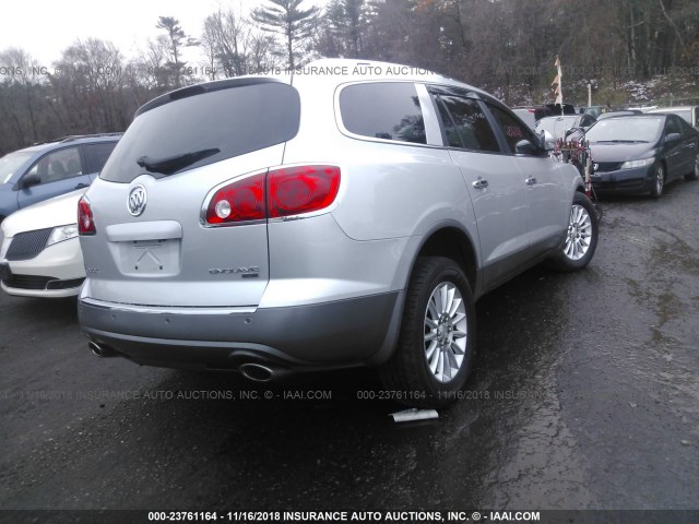 5GAKVBED2BJ412257 - 2011 BUICK ENCLAVE CXL SILVER photo 4