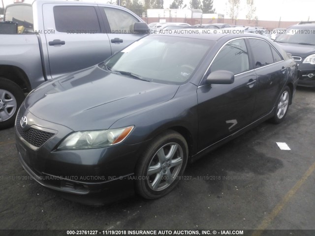 4T1BE46K89U903976 - 2009 TOYOTA CAMRY SE/LE/XLE GRAY photo 2