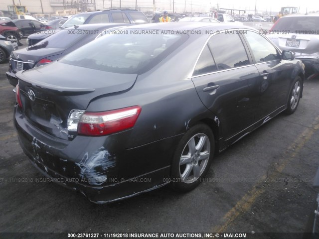 4T1BE46K89U903976 - 2009 TOYOTA CAMRY SE/LE/XLE GRAY photo 4