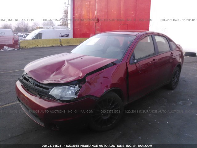 1FAHP3GN2AW106245 - 2010 FORD FOCUS SES RED photo 2