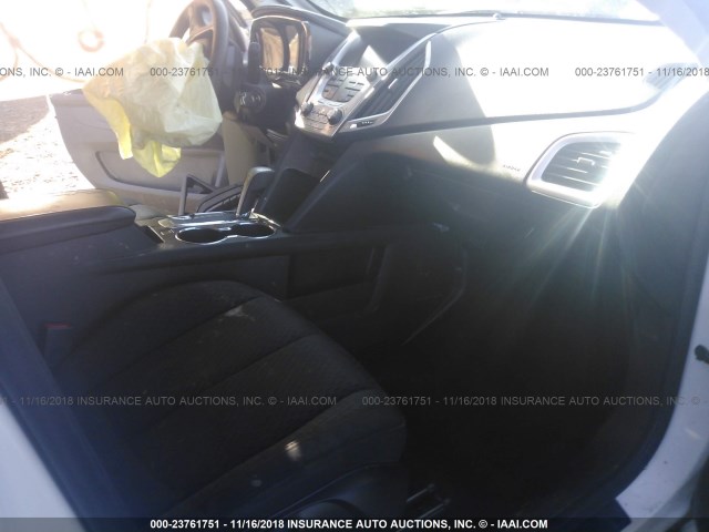 2GKALMEK8D6134351 - 2013 GMC TERRAIN SLE WHITE photo 5