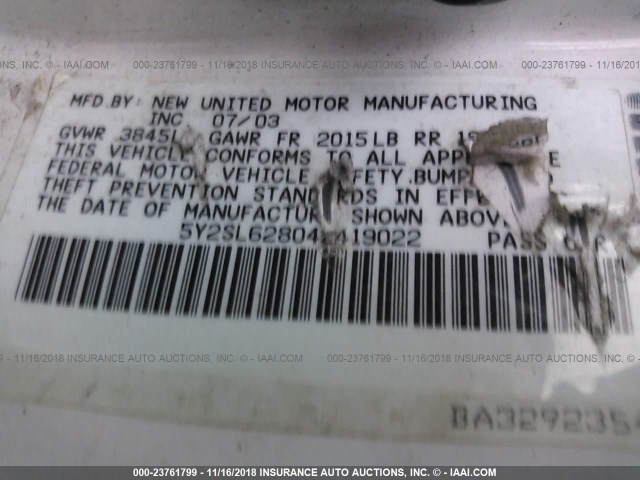 5Y2SL62804Z419022 - 2004 PONTIAC VIBE WHITE photo 9