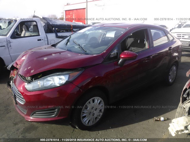 3FADP4BE2HM150798 - 2017 FORD FIESTA SE RED photo 2