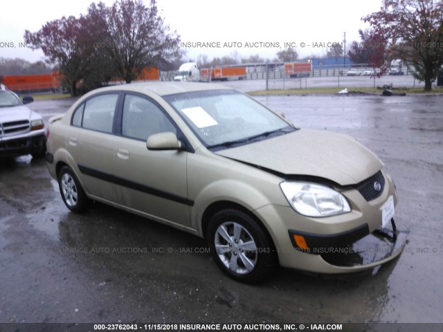 KNADE123886381554 - 2008 KIA RIO LX/SX GOLD photo 1