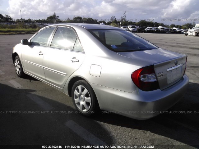 4T1BE32K63U204210 - 2003 TOYOTA CAMRY LE/XLE/SE SILVER photo 3