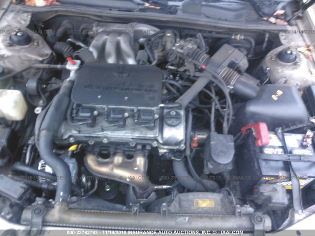 JT2BF28K610318854 - 2001 TOYOTA CAMRY LE/XLE 金色 照片 10