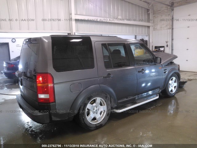 SALAD24405A338929 - 2005 LAND ROVER LR3 SE GRAY photo 4