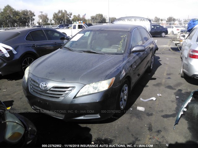 4T1BE46K97U520674 - 2007 TOYOTA CAMRY NEW GENERAT CE/LE/XLE/SE GRAY photo 2