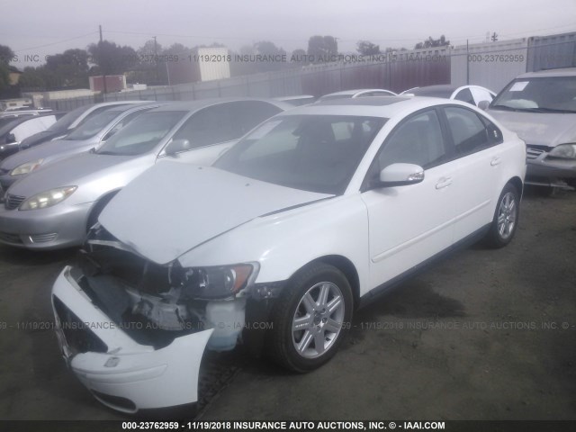 YV1MS390472311956 - 2007 VOLVO S40 2.4I WHITE photo 2