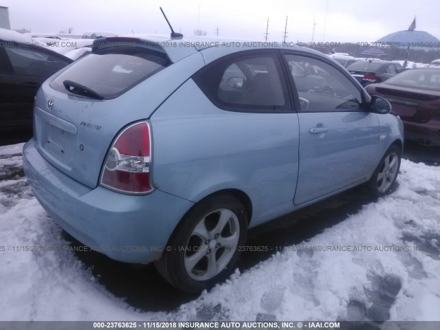 KMHCN36C28U077194 - 2008 HYUNDAI ACCENT SE Light Blue photo 4