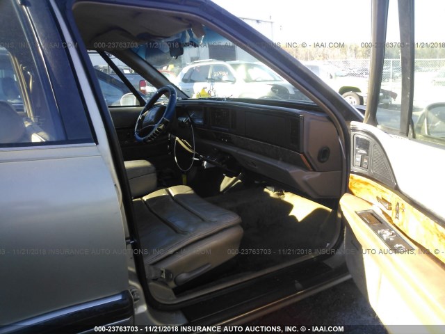 1G4HR52LXRH448091 - 1994 BUICK LESABRE LIMITED BEIGE photo 5